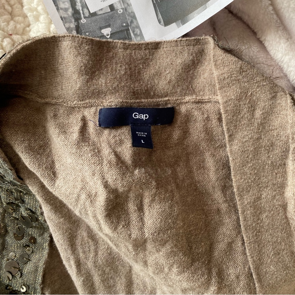 Gap cardigan size large - Picture 7 of 7
